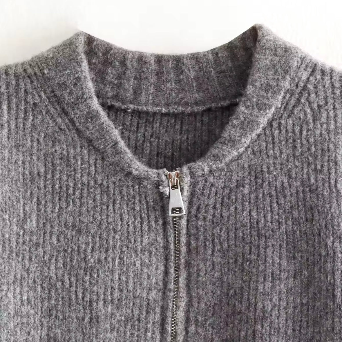 Ayliv Vintage Zipper Pullover